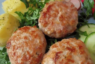 Рецепт від Фуд Бум - Курячі котлети з універсальною приправою