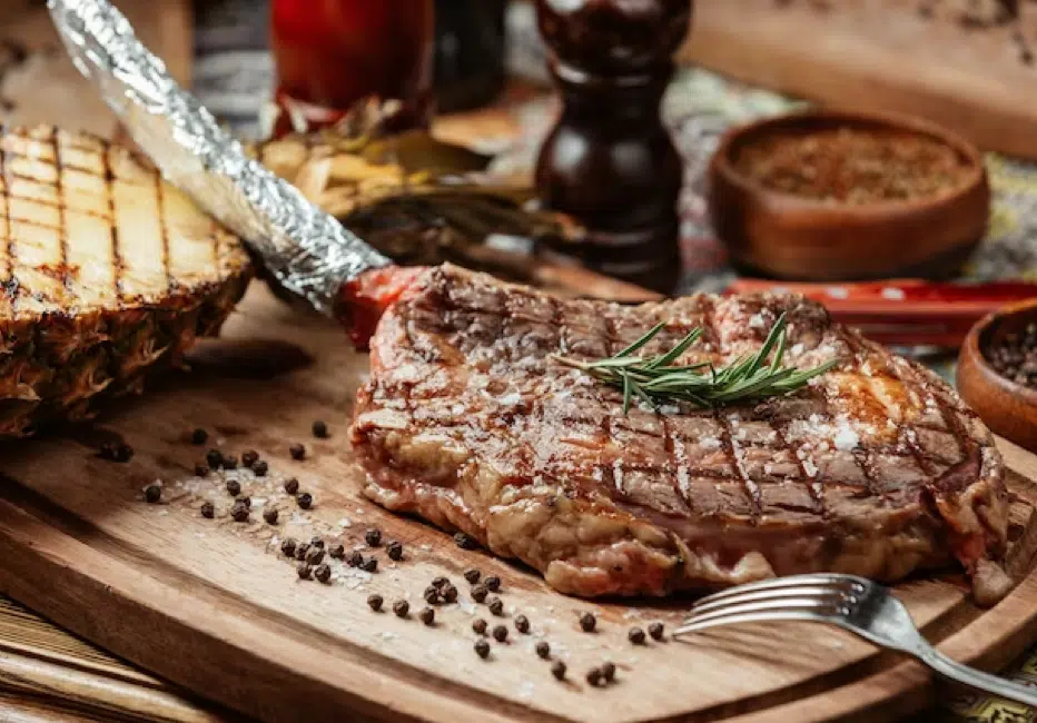 Рецепт від Фуд Бум – Стейк із чорним перцем