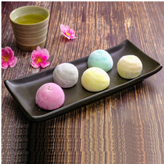 Японські тістечка Моті з різноманітними начинками