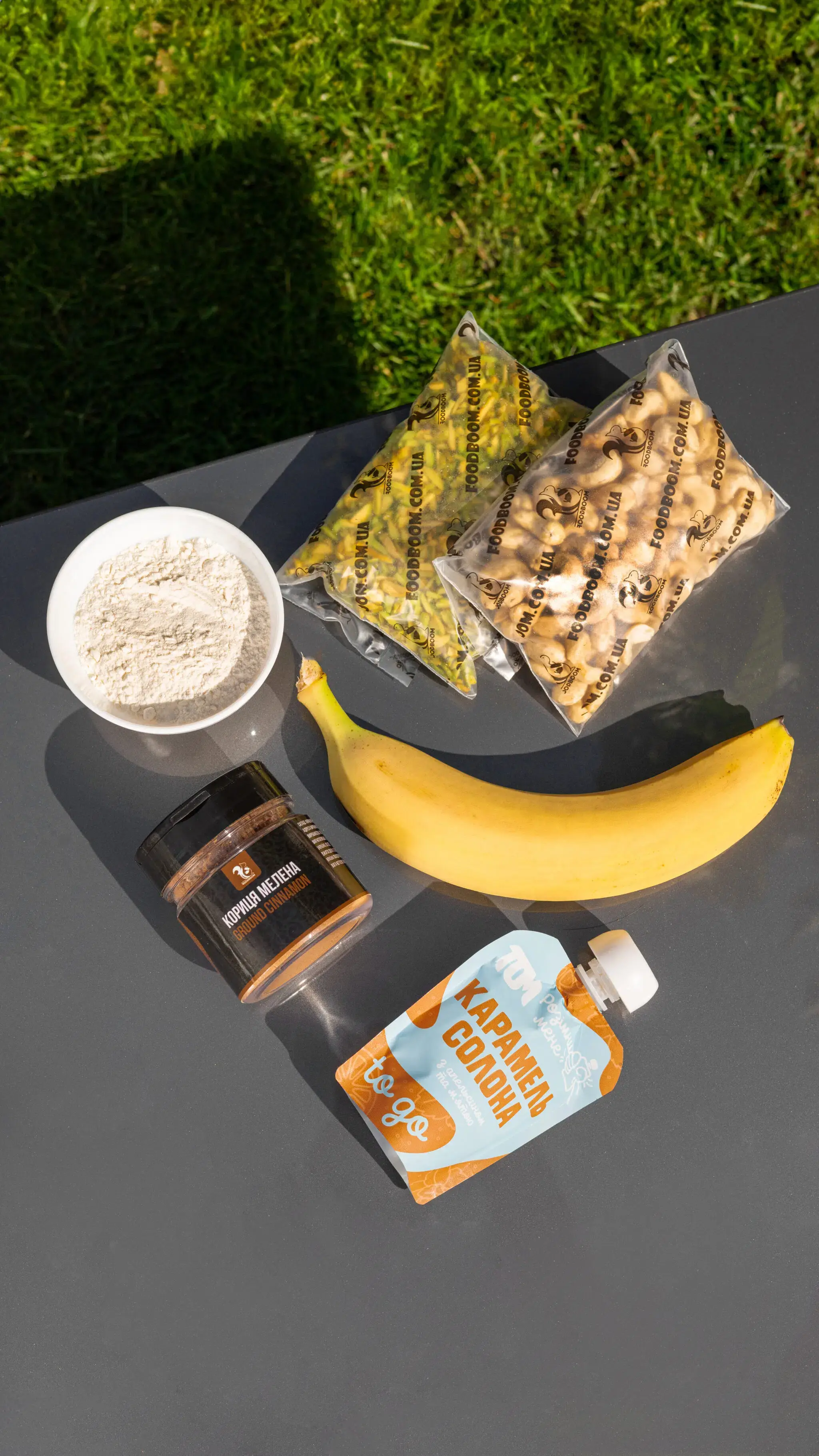 Легко, смачно та корисно: Рецепт домашніх батончиків! купити